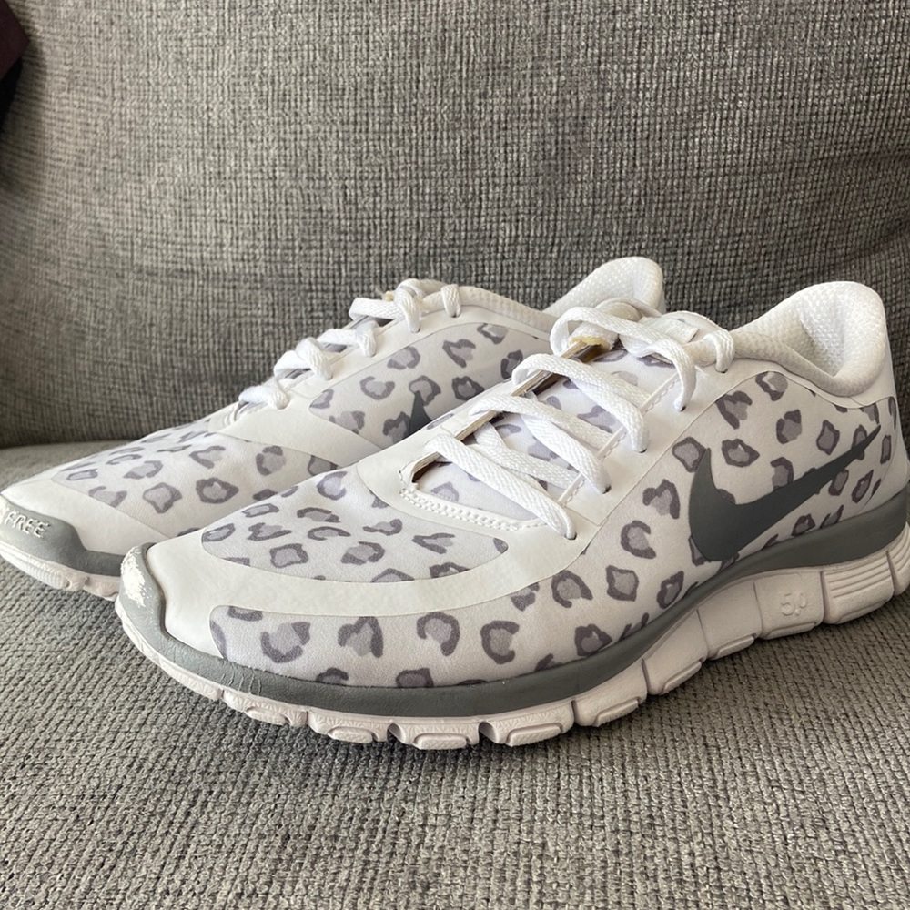 Nike Free 5.0 animal cheetah print size 11.5 women’s sneaker